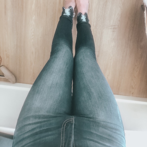 Noelle High Rise Distressed Ankle Skinnies - Picture 1 of 5